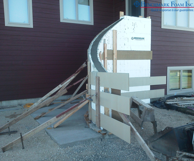 http://benchmarkfoam.com/wp-content/uploads/2012/07/Benchmark_Foam_Insulated_Concrete_Forms_ICF_Curved_Stairs_640WM.jpg