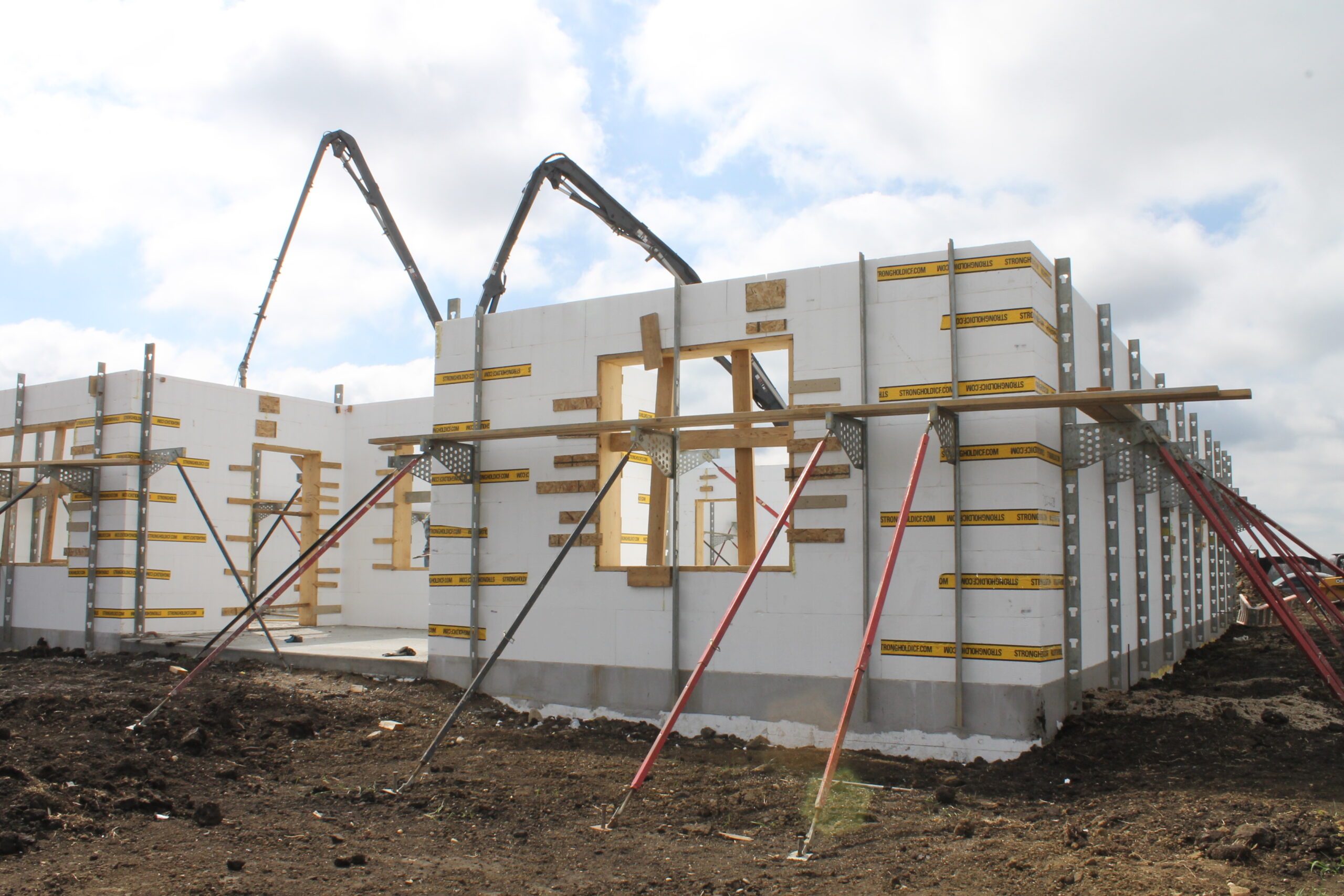 Benchmark Foam Partners with Habitat for Humanity on ICF Home in Greater Sioux Falls