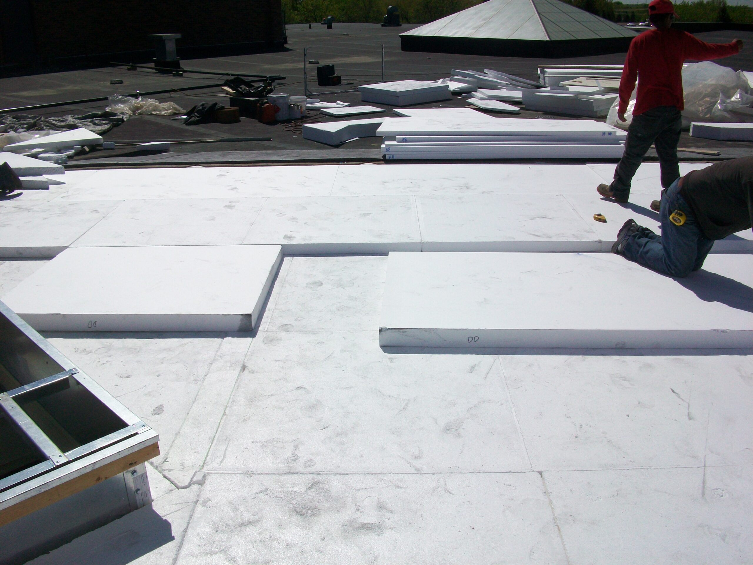 EPS vs. Traditional Roofing Insulation: What’s the Difference?